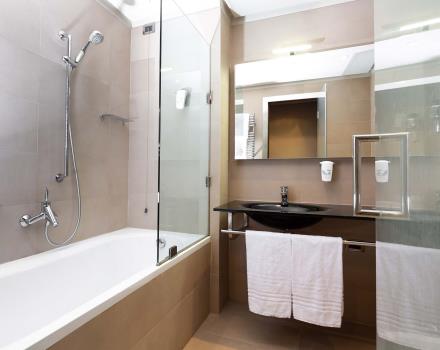 Bathroom | BW Hotel Goldenmile Milan